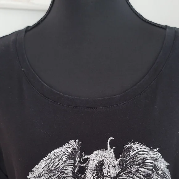 Queen And Adam Lambert Black Graphic Tee with Gold and White Design - Picture 5 of 8